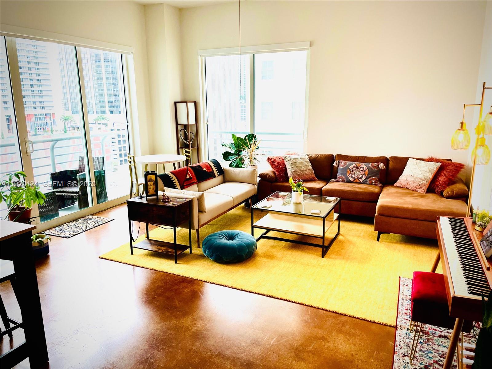 THE LOFT DOWNTOWN II COND - Residential