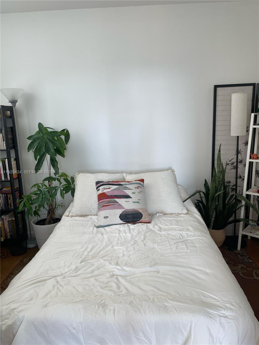 THE LOFT DOWNTOWN II COND - Residential