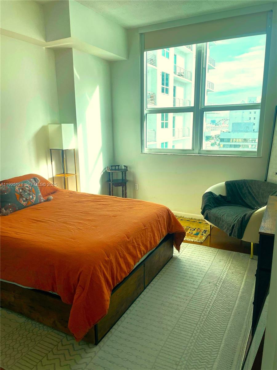 THE LOFT DOWNTOWN II COND - Residential