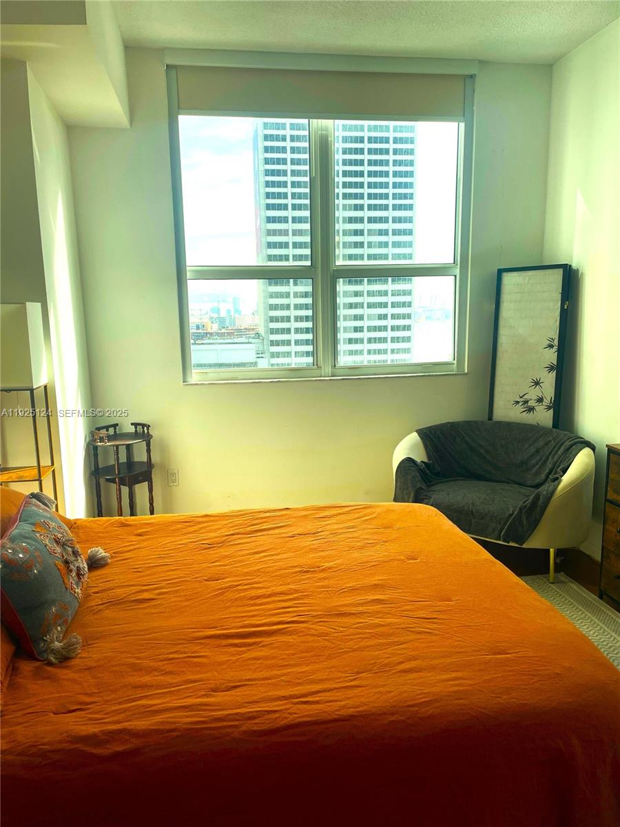 THE LOFT DOWNTOWN II COND - Residential