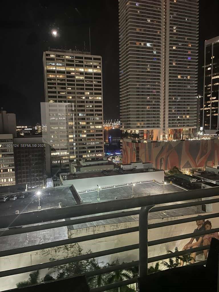 THE LOFT DOWNTOWN II COND - Residential