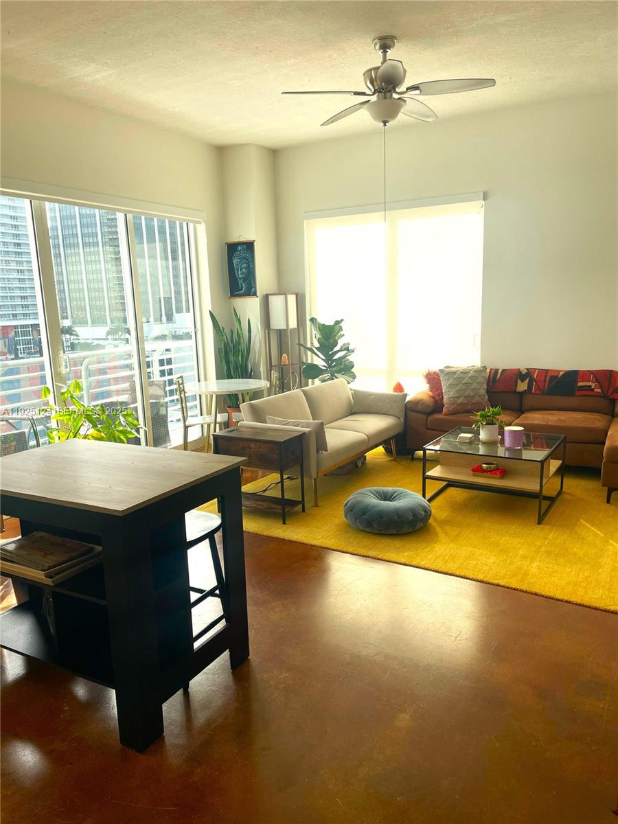 THE LOFT DOWNTOWN II COND - Residential