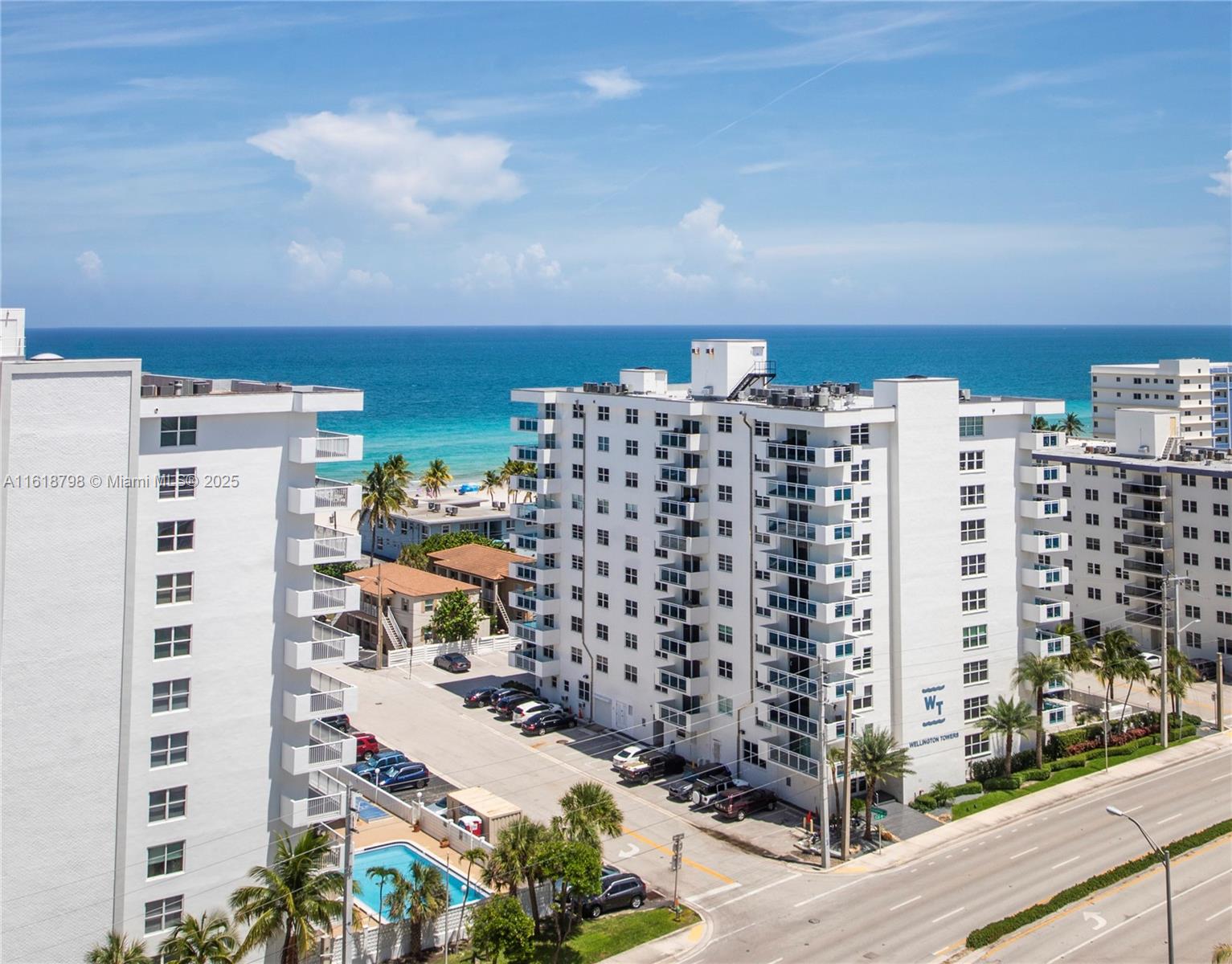 TRAFALGAR TOWERS CONDOMIN - Residential
