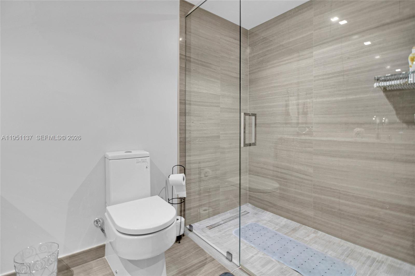 18975 COLLINS CONDO - Residential