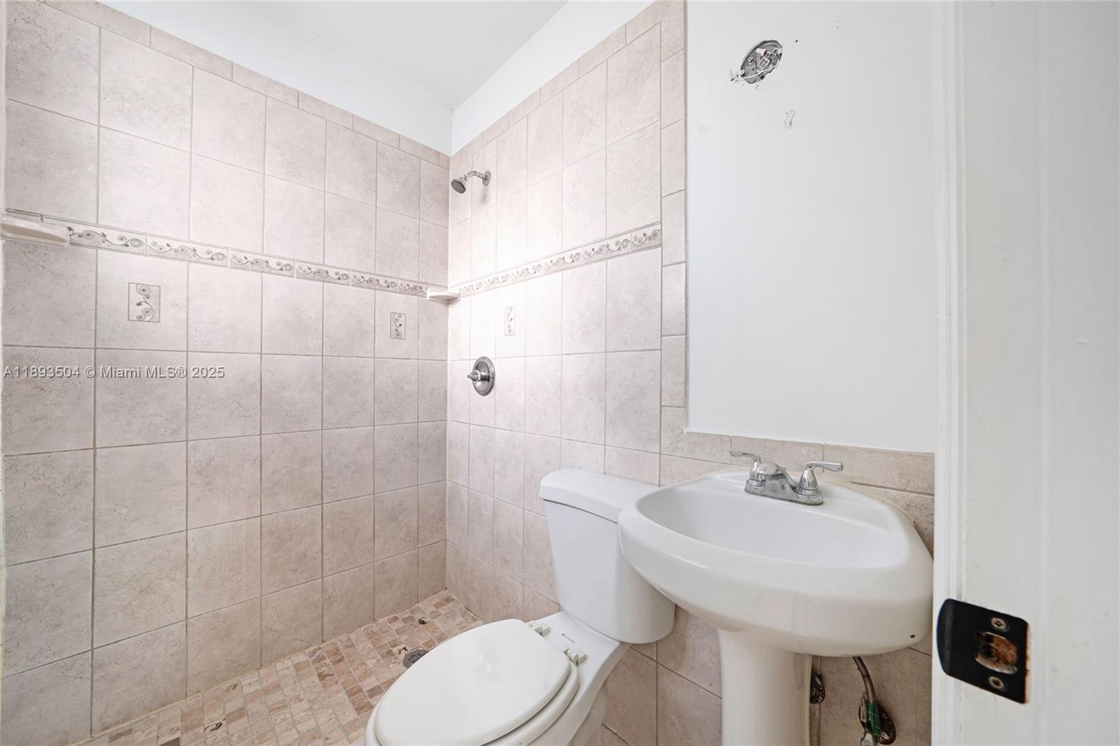 FULFORD HIGHLANDS 1ST ADD - Residential