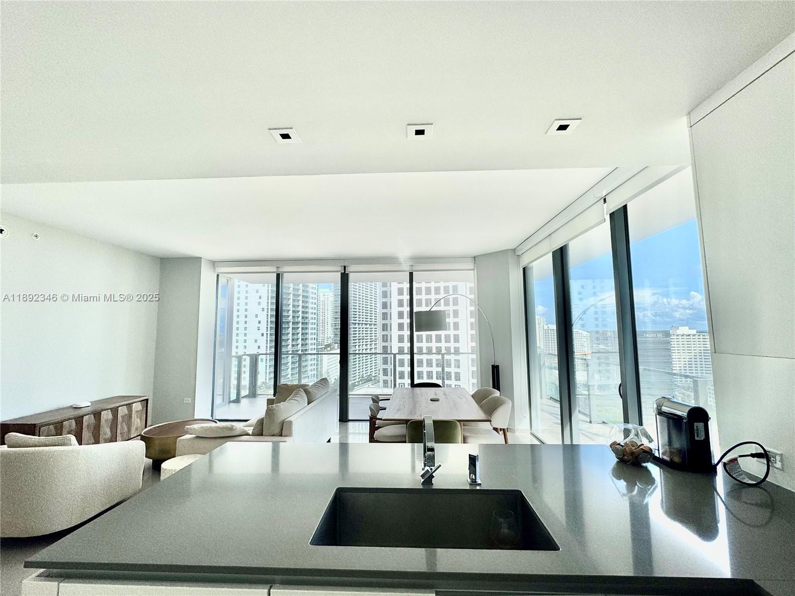REACH CONDO - Residential Lease