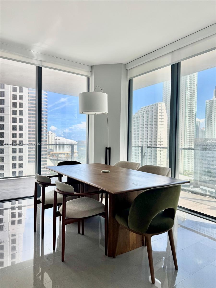REACH CONDO - Residential Lease