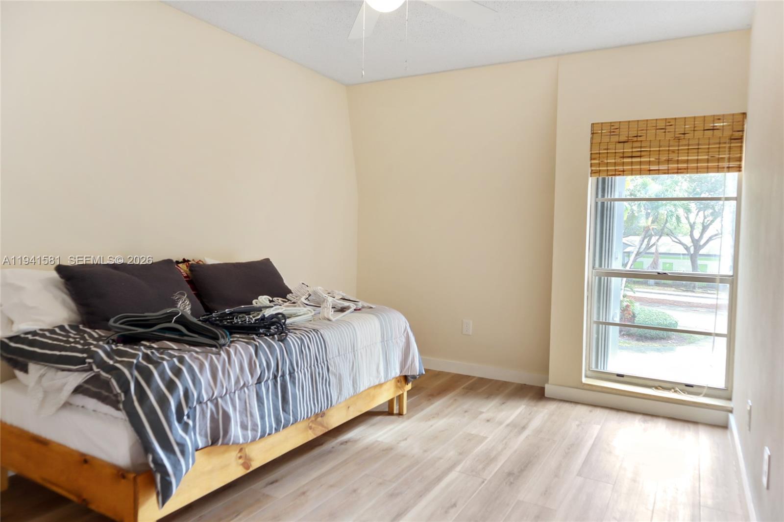 LAKE LAURA CONDO NO 2 - Residential Lease