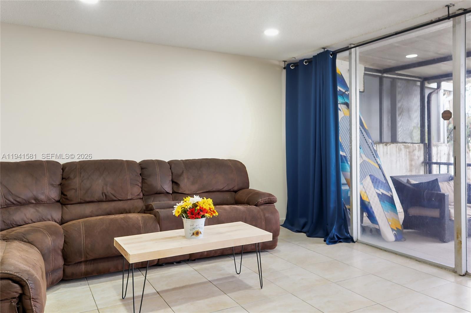 LAKE LAURA CONDO NO 2 - Residential Lease