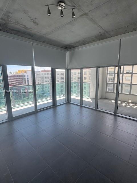 FOUR MIDTOWN MIAMI CONDO - Residential Lease
