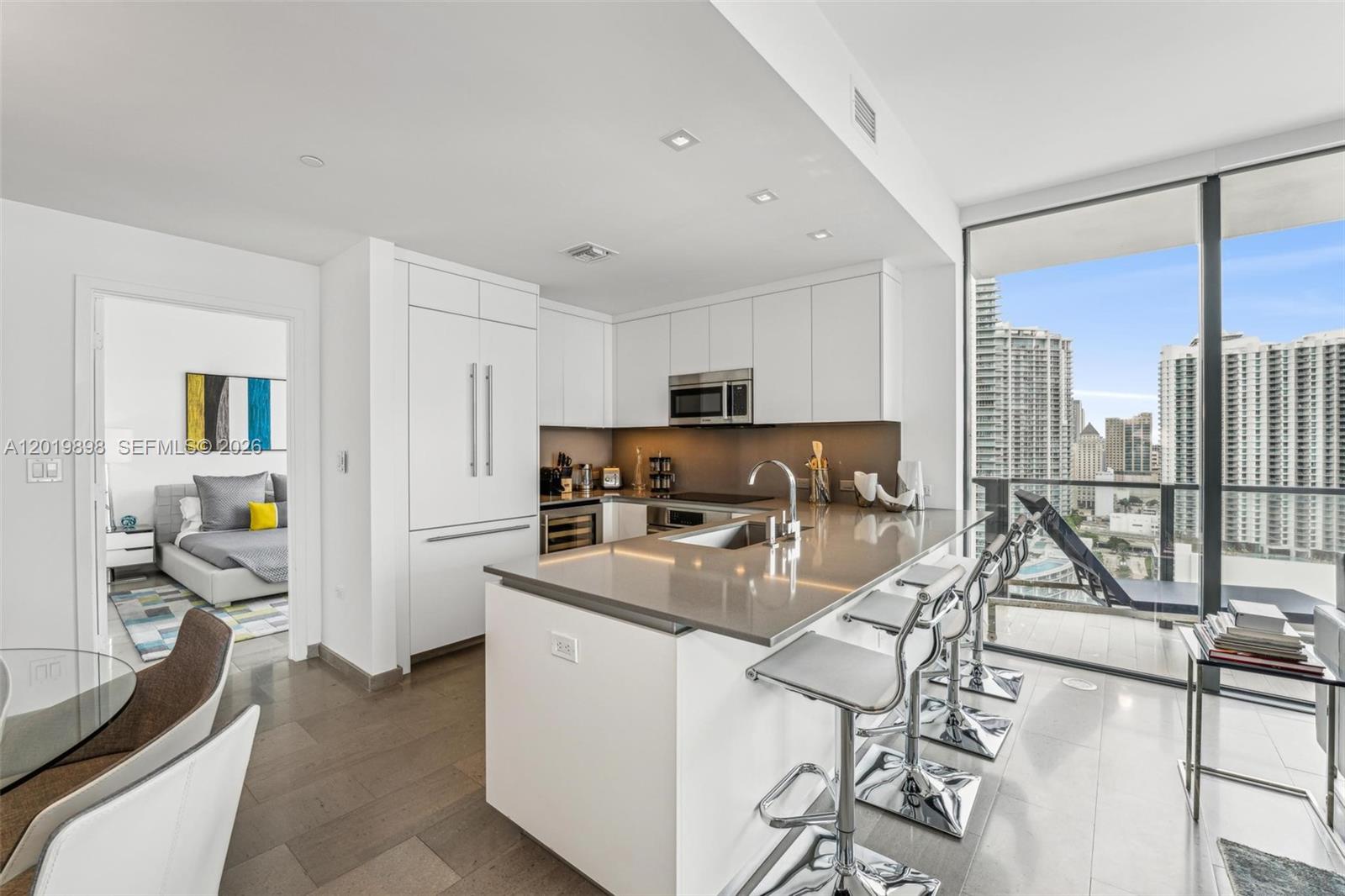 88 SW 7th St 2111