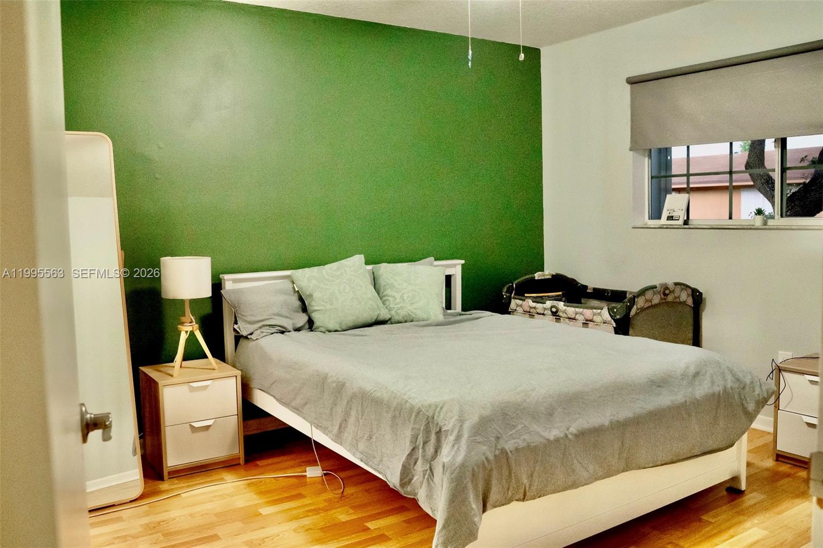 CHATEAU DE VILLE CONDO - Residential Lease