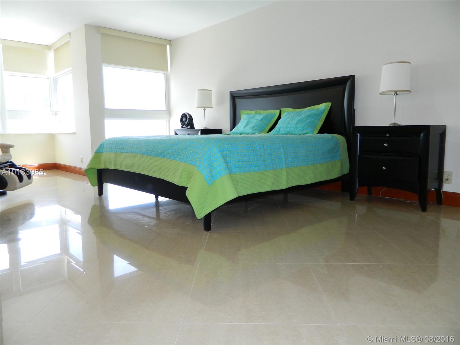 Renaissance II - Residential Lease