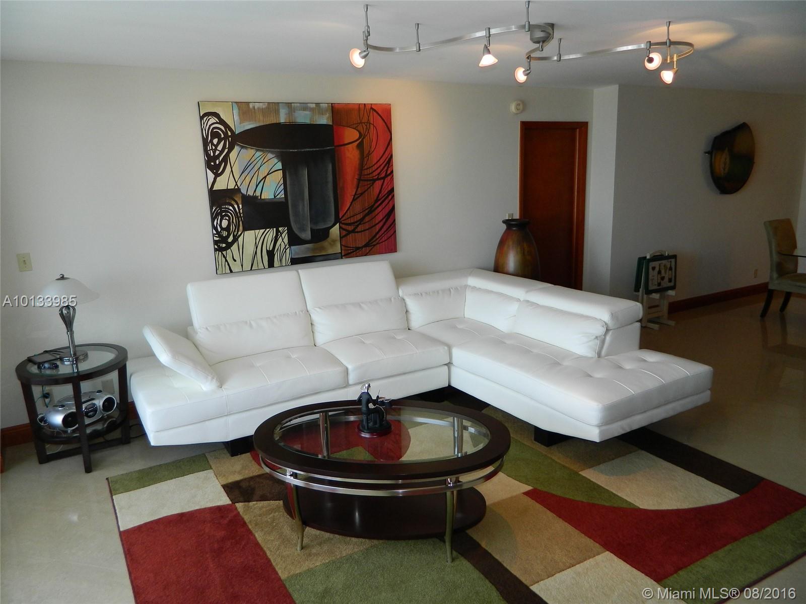 Renaissance II - Residential Lease