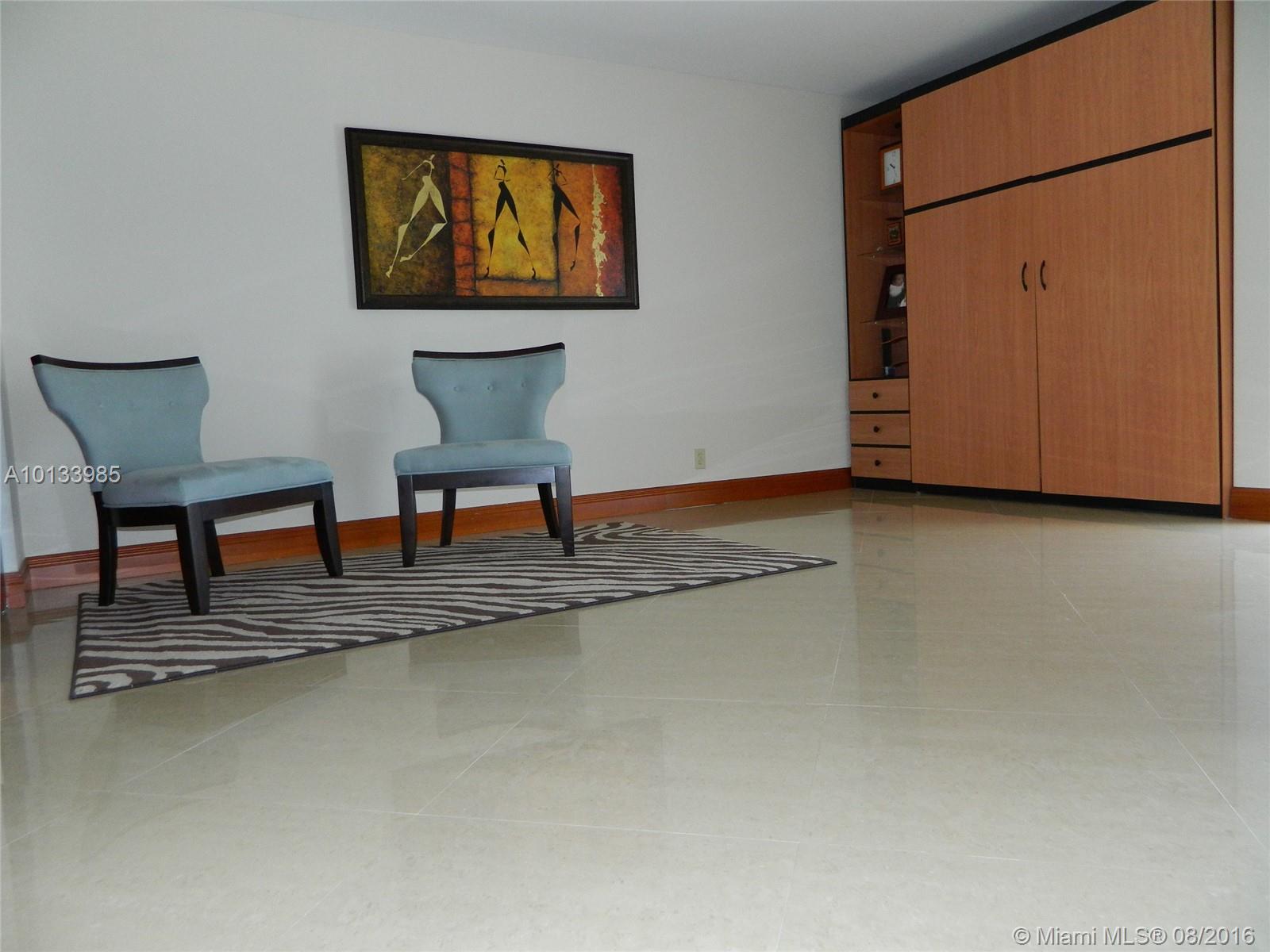 Renaissance II - Residential Lease