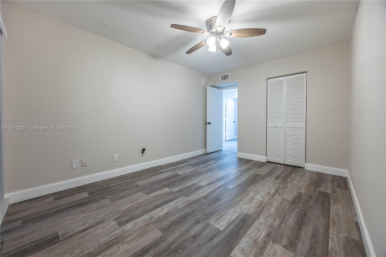 COURTS OF INVERRARY PHASE - Residential