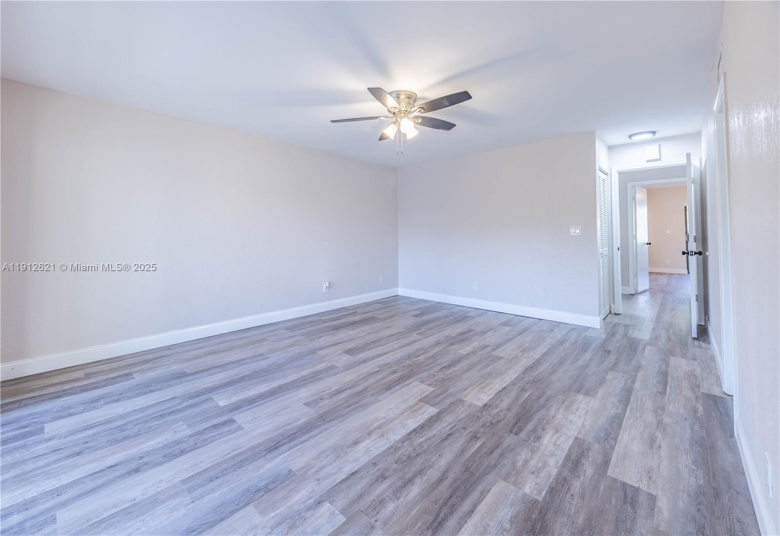 COURTS OF INVERRARY PHASE - Residential