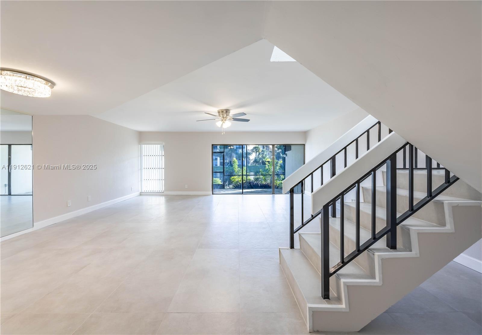 COURTS OF INVERRARY PHASE - Residential