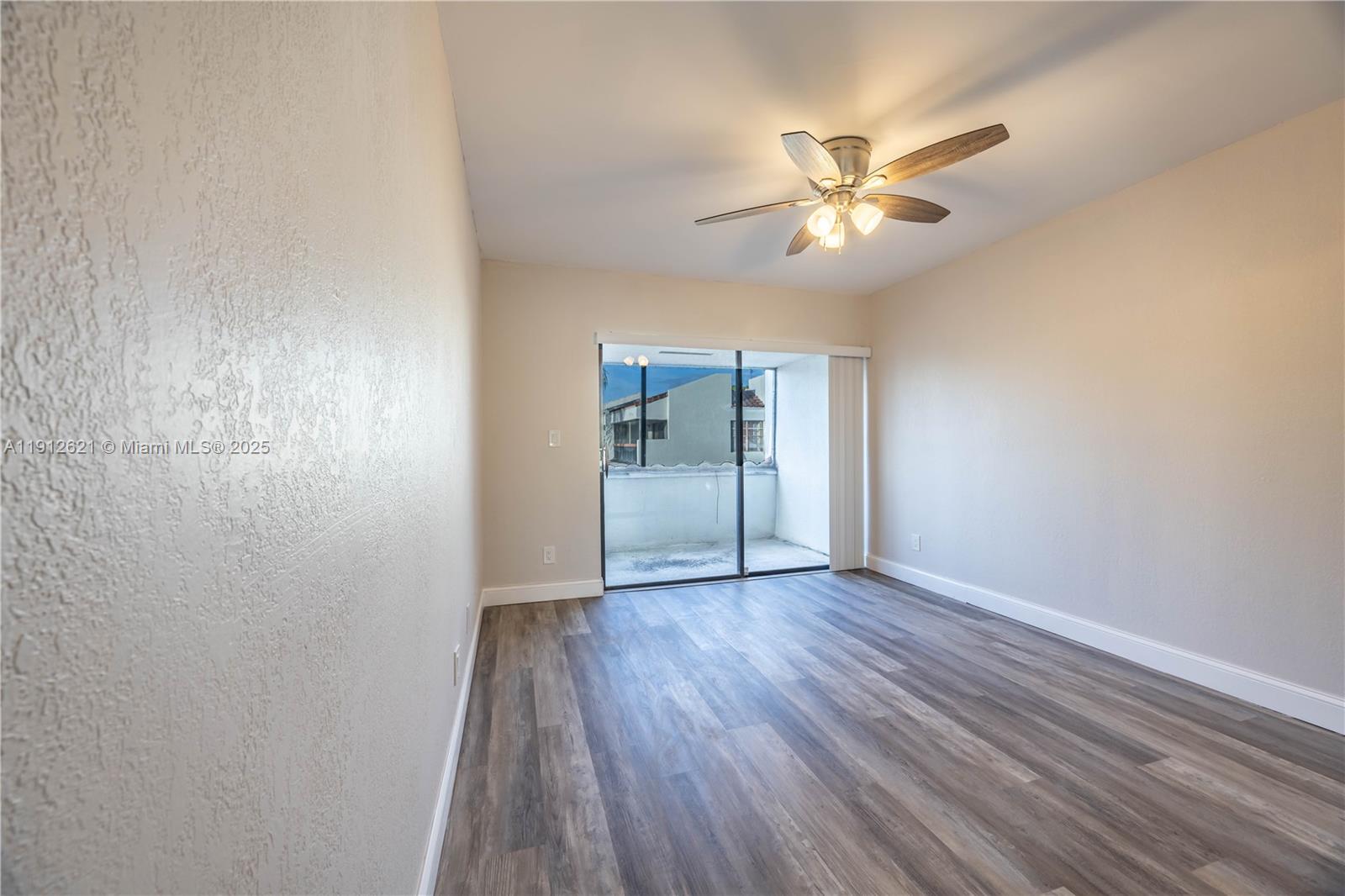 COURTS OF INVERRARY PHASE - Residential