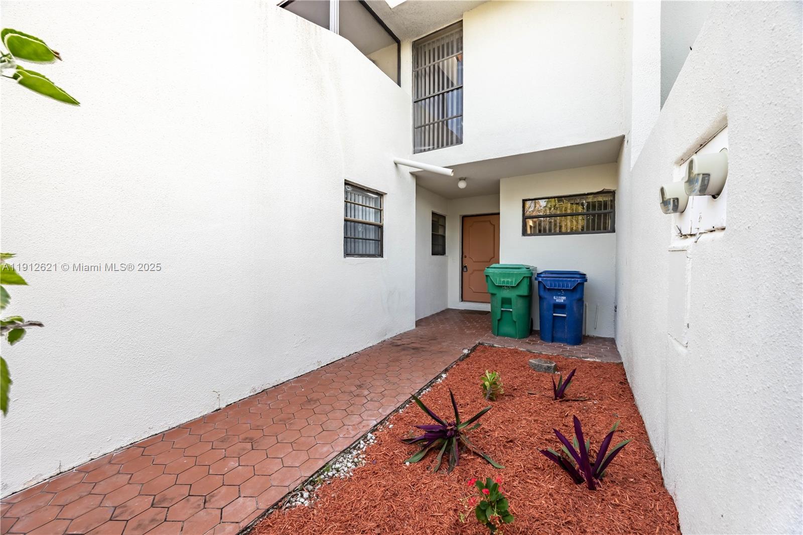 COURTS OF INVERRARY PHASE - Residential