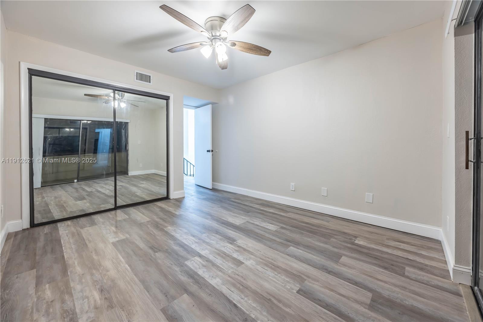 COURTS OF INVERRARY PHASE - Residential