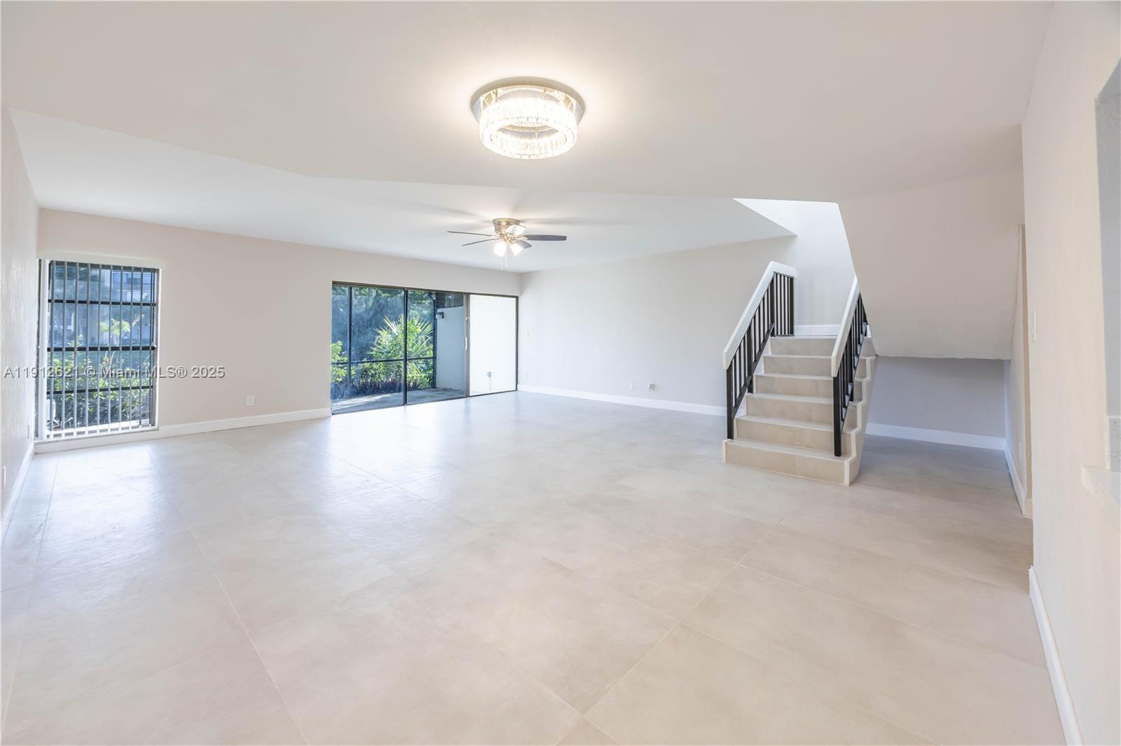 COURTS OF INVERRARY PHASE - Residential