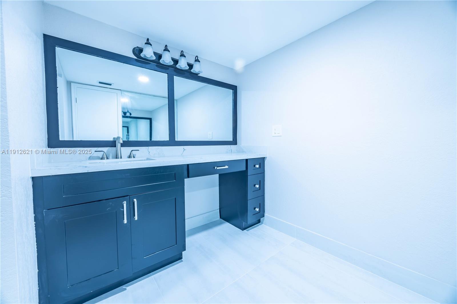 COURTS OF INVERRARY PHASE - Residential