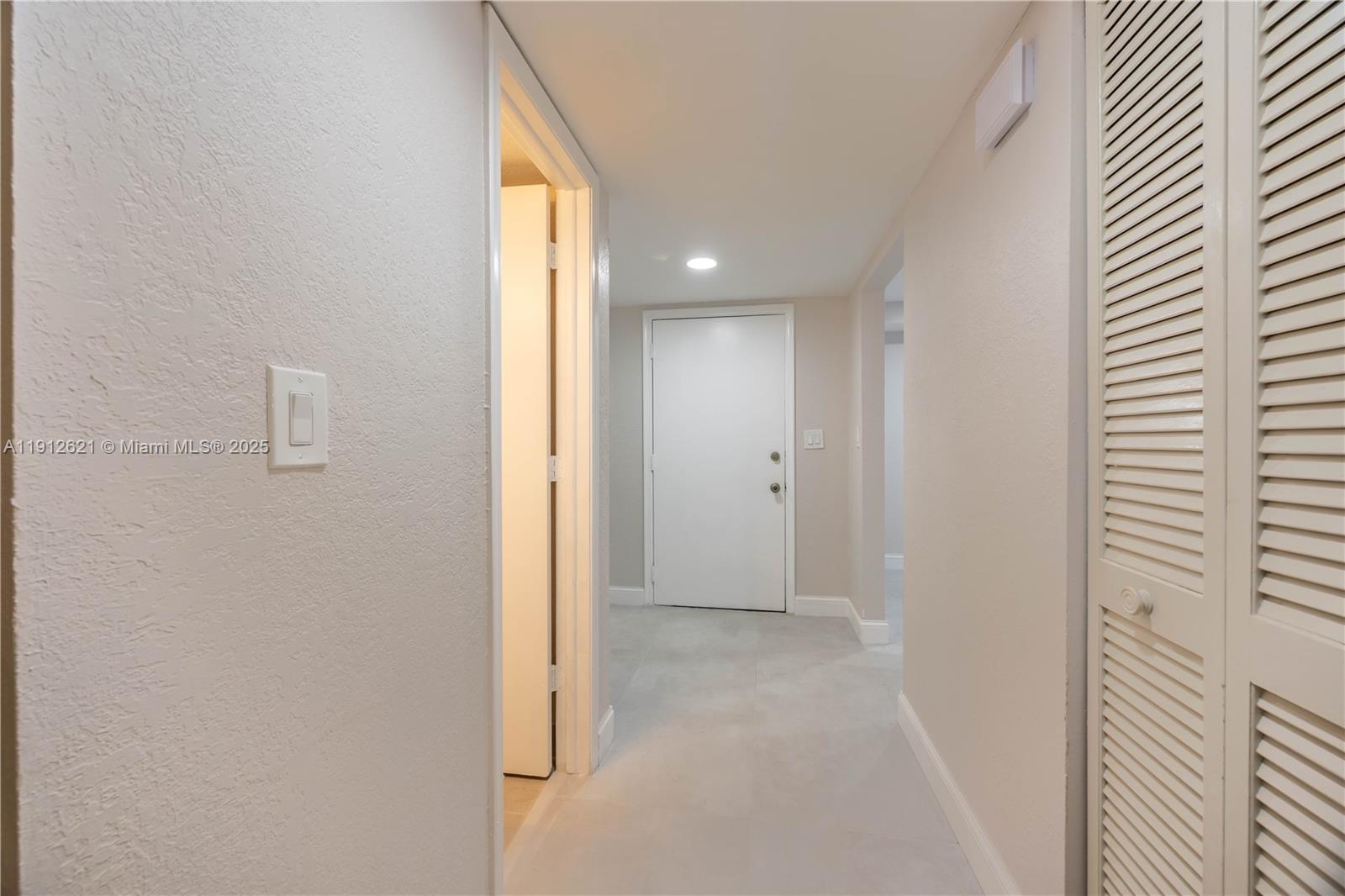 COURTS OF INVERRARY PHASE - Residential