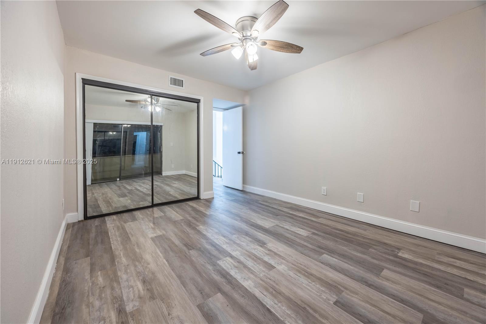 COURTS OF INVERRARY PHASE - Residential