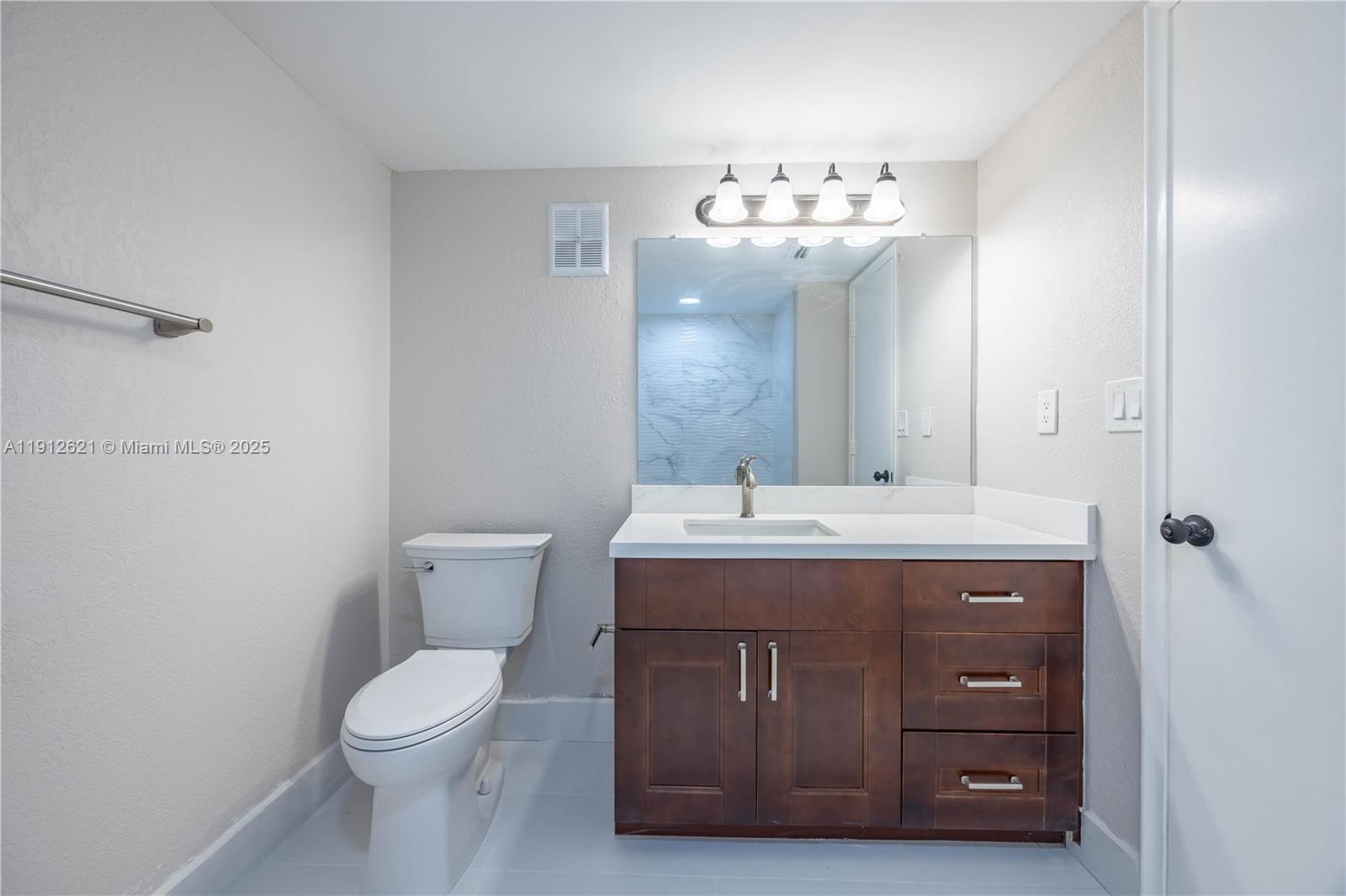 COURTS OF INVERRARY PHASE - Residential