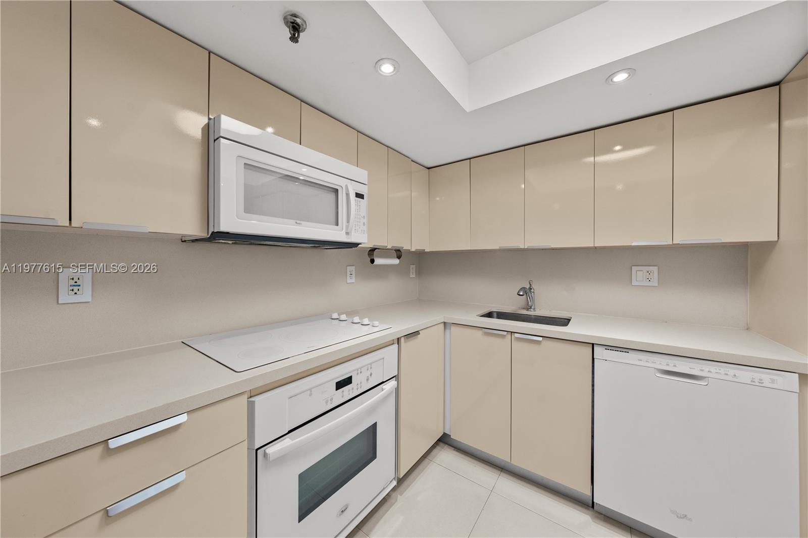 BRICKELL PARK CONDO - Residential Lease