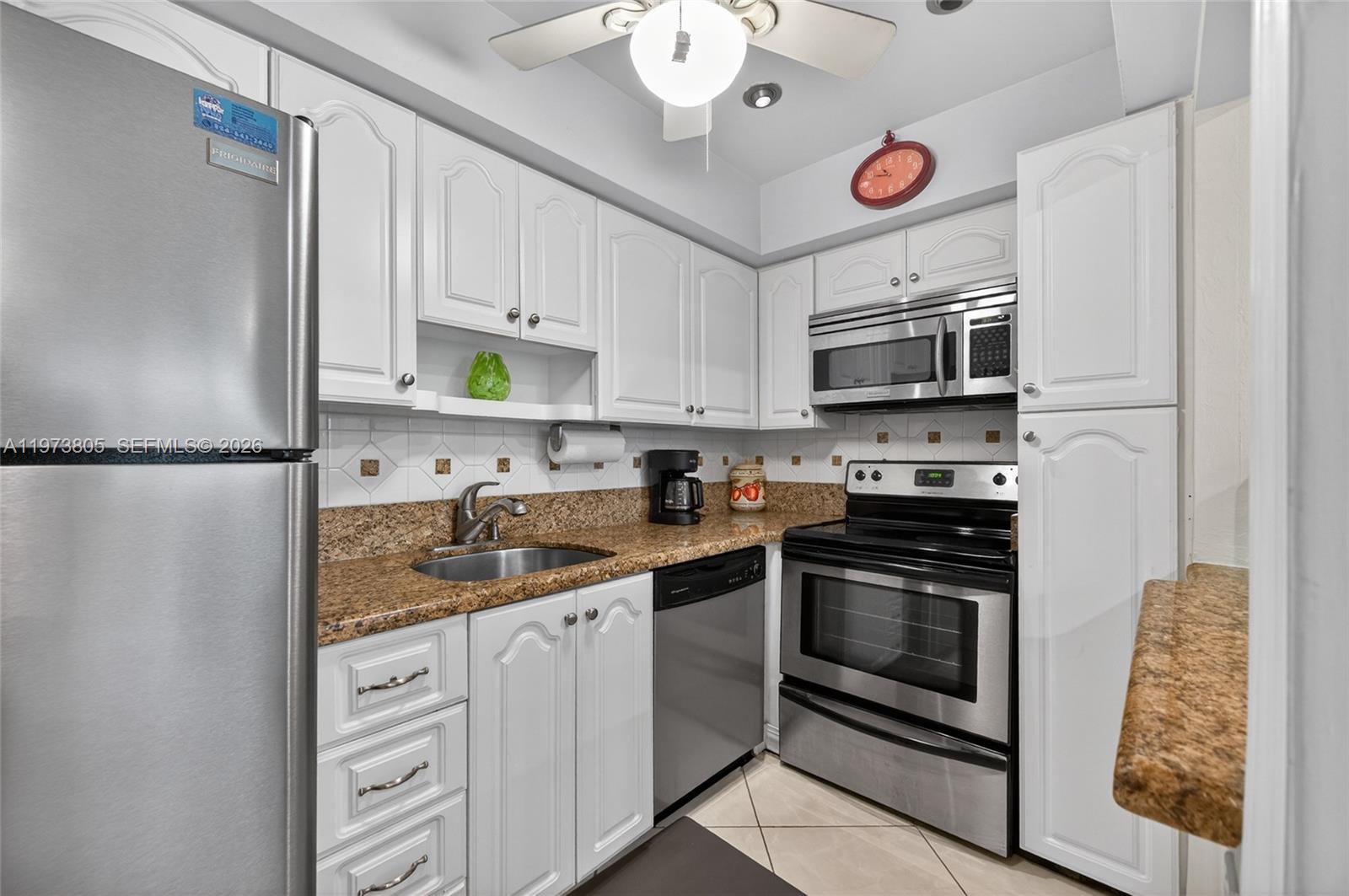 HAMPTON EAST CONDO - Residential