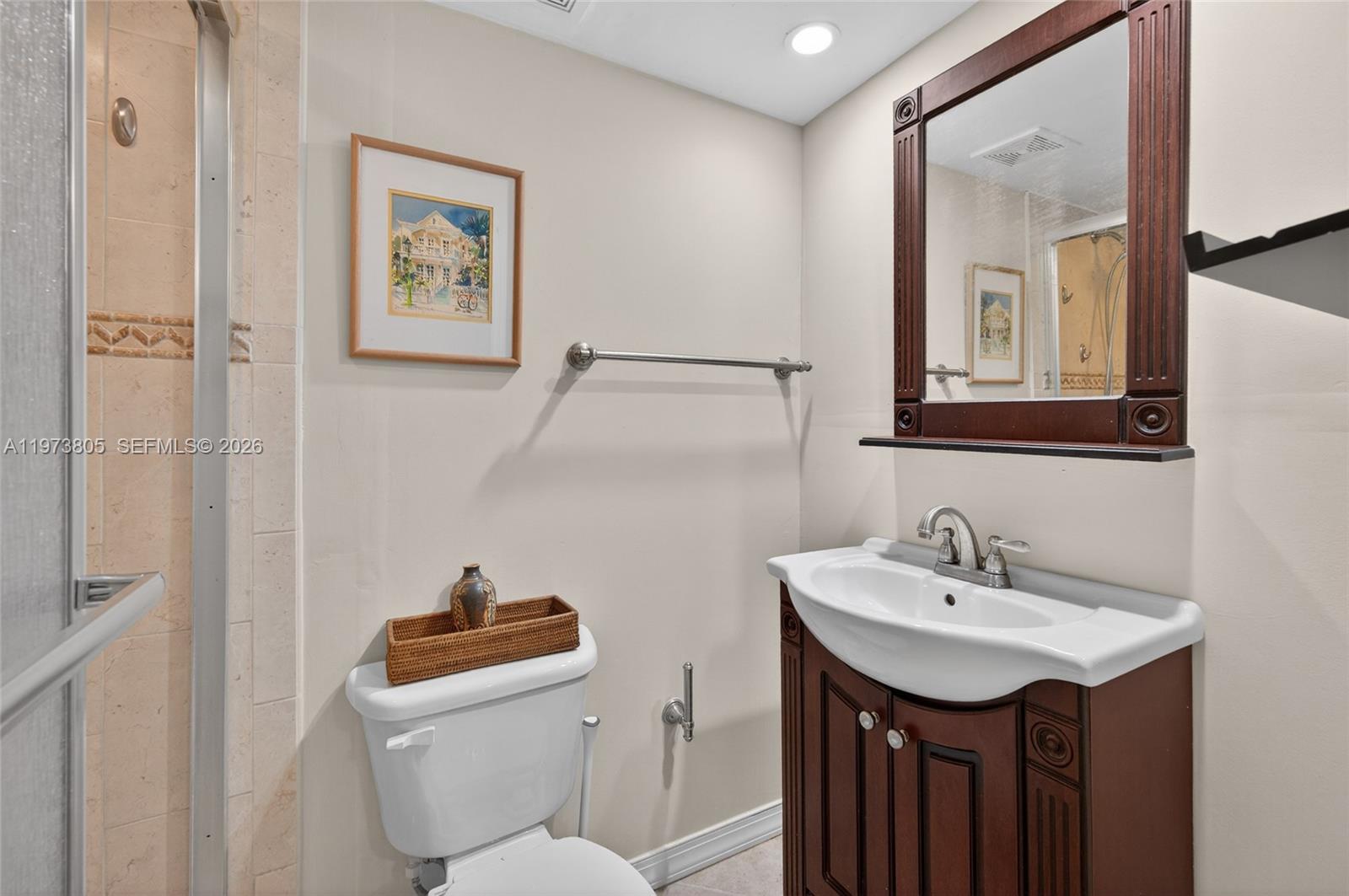 HAMPTON EAST CONDO - Residential