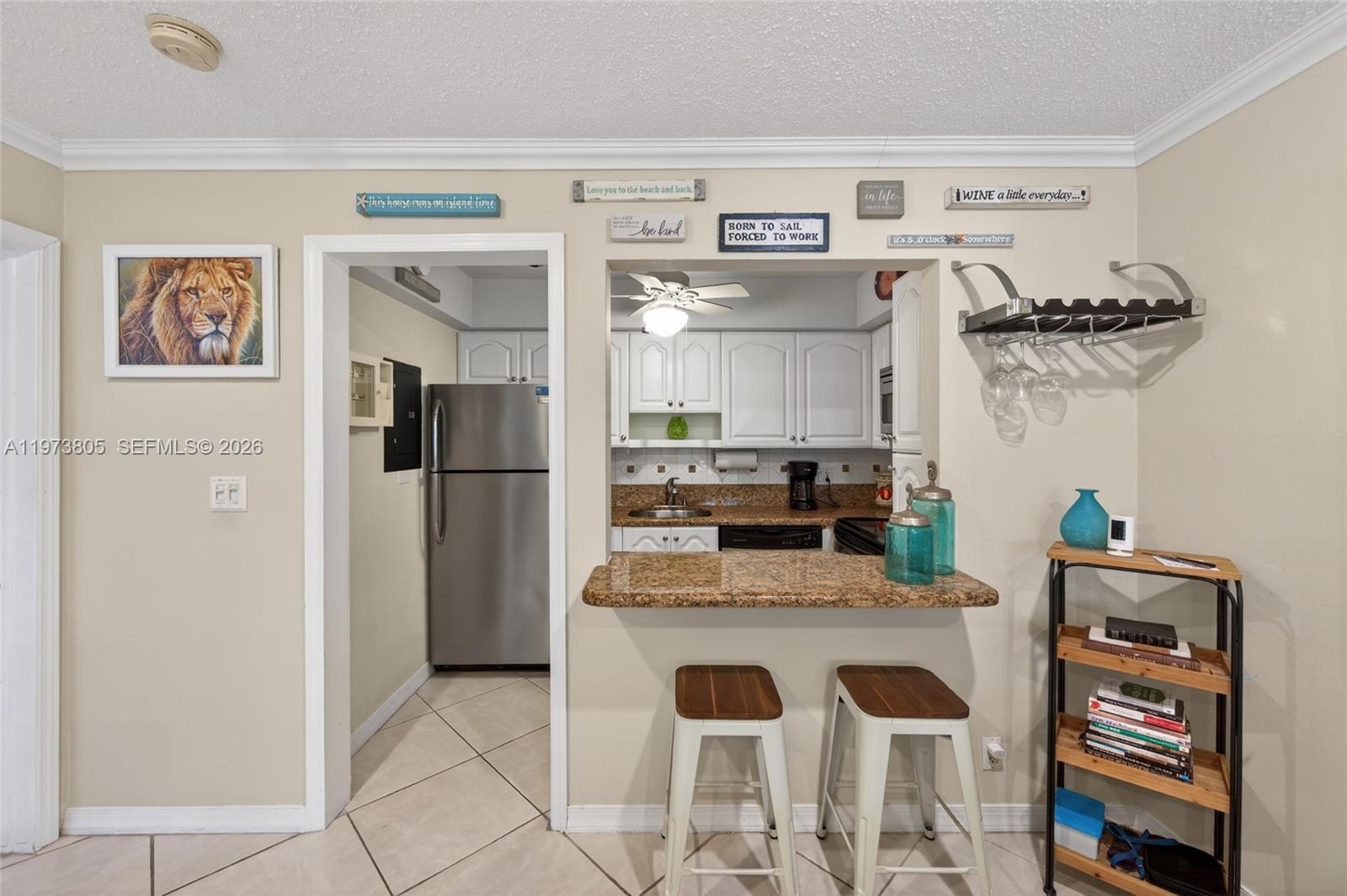 HAMPTON EAST CONDO - Residential