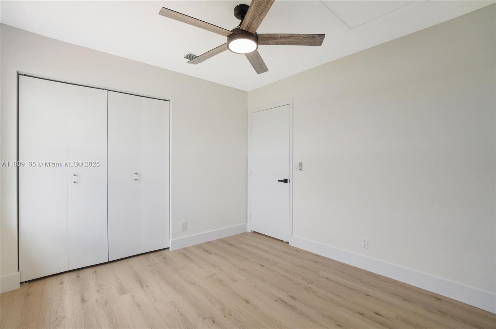 BOCA CHASE TR 4 - Residential
