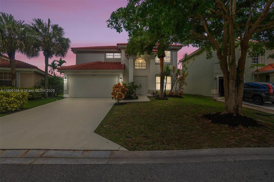 Welcome to this stunning 4-bedroom, 2.5-bath home located in the highly sought-after Boca Chase community!
This spacious residence boasts serene lake views and a brand-new roof, offering peace of mind and long-term value. Enjoy a bright and open floor plan with generous living spaces, perfect for both relaxing and entertaining. The kitchen opens to a family room and breakfast area, all overlooking the tranquil water. The large primary suite includes a walk-in closet and a private bath.
Step outside to a beautifully landscaped backyard with ample room for outdoor living, all set against the peaceful backdrop of the lake.
Don’t miss this opportunity to own a lakefront gem in one of West Boca’s desirable neighborhoods!