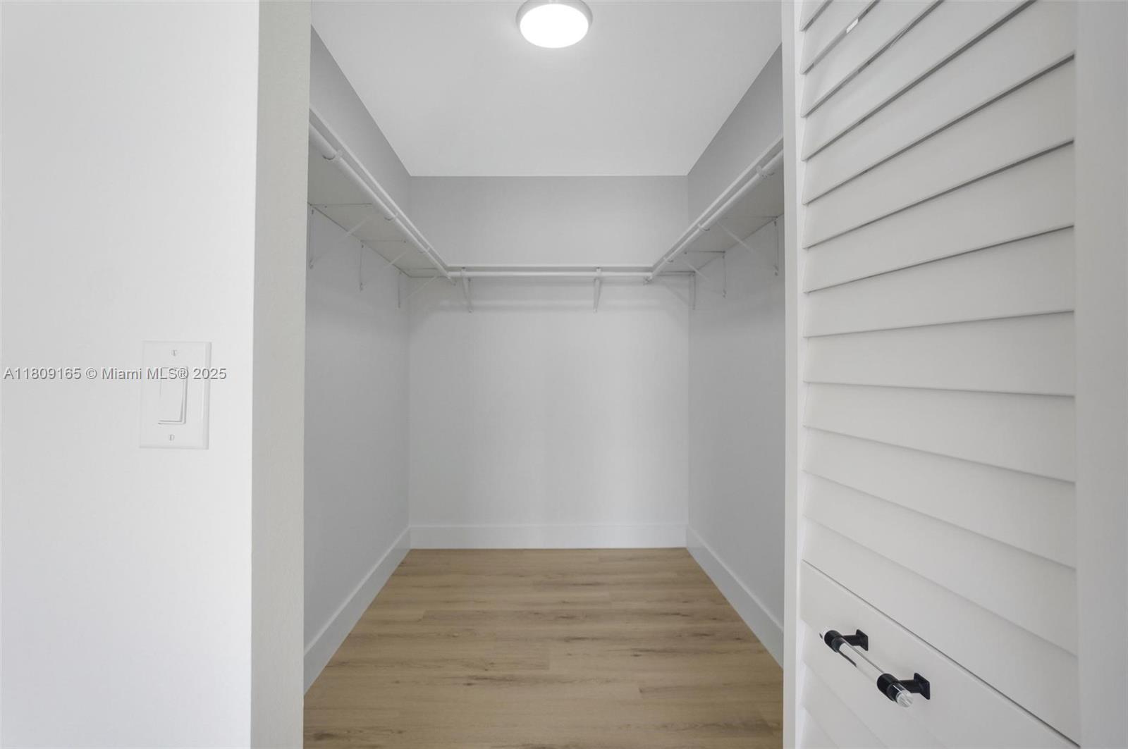 BOCA CHASE TR 4 - Residential