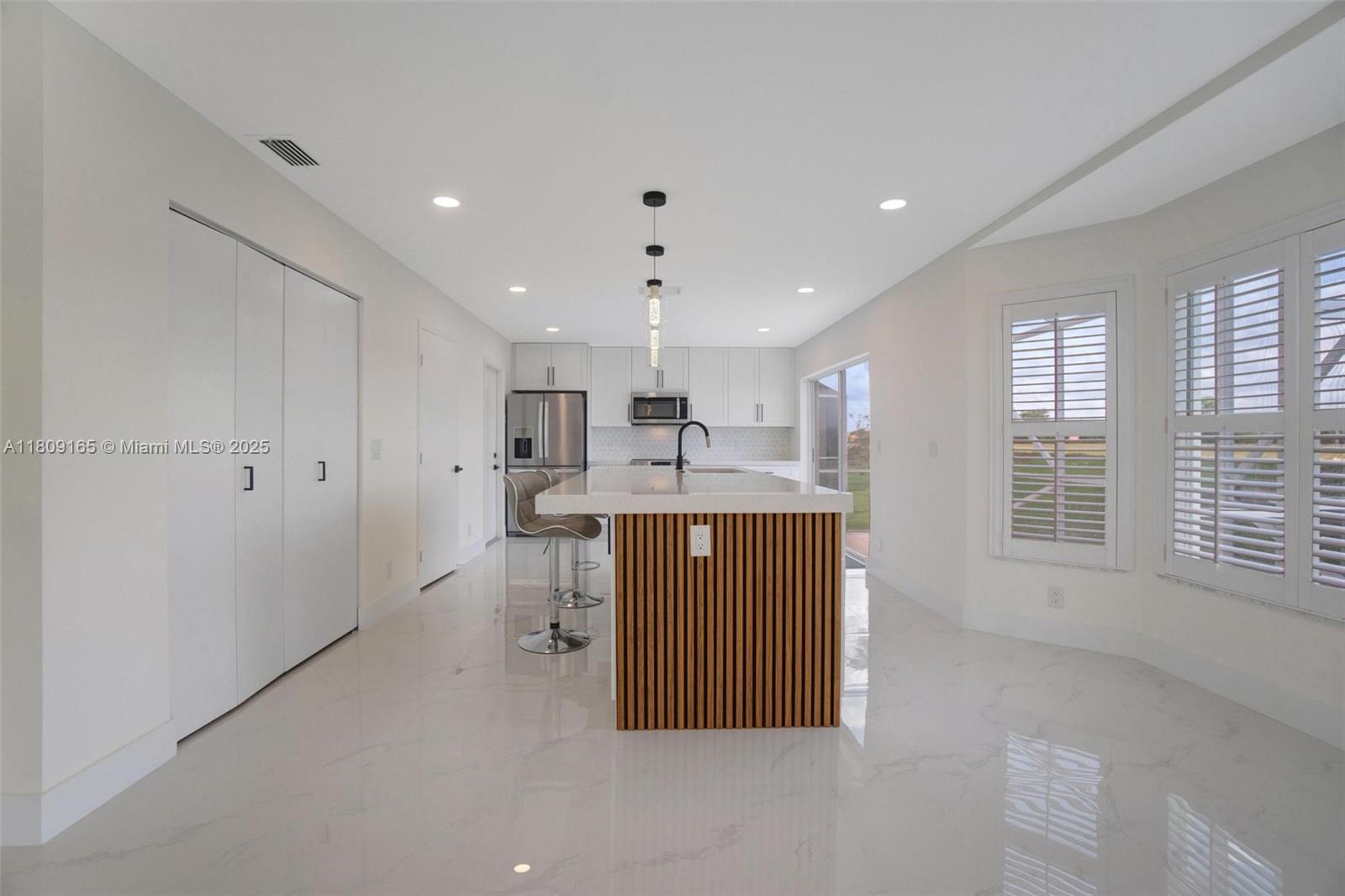 BOCA CHASE TR 4 - Residential