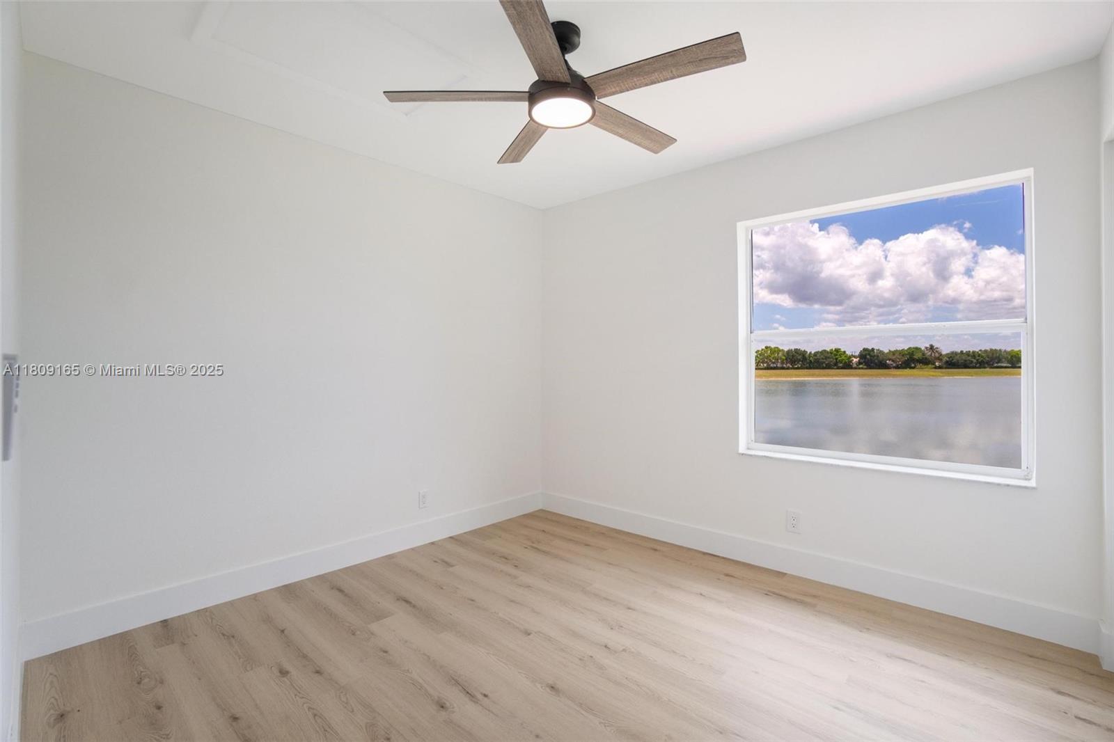 BOCA CHASE TR 4 - Residential