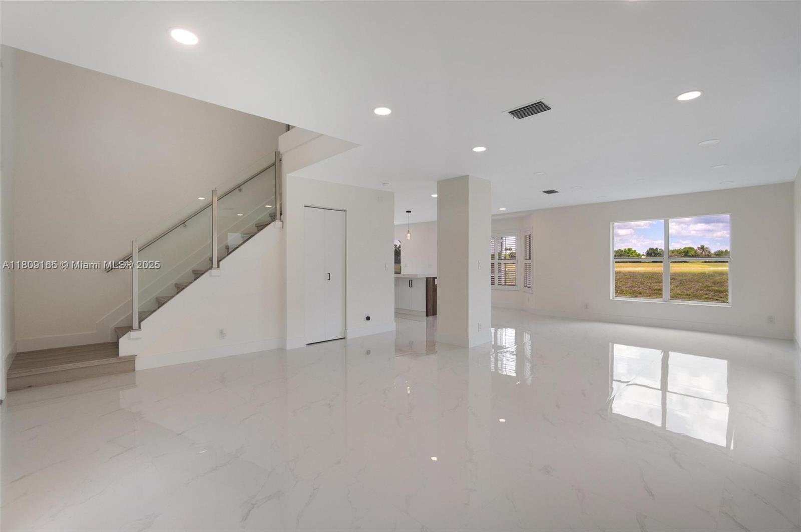 BOCA CHASE TR 4 - Residential