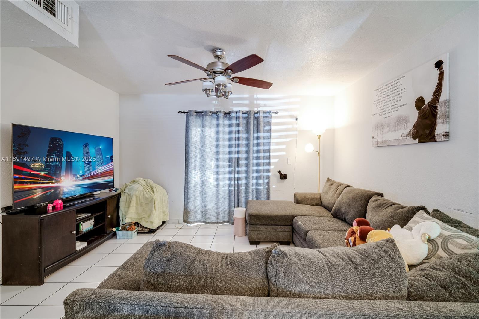 VILLA VERANDA CONDO - Residential