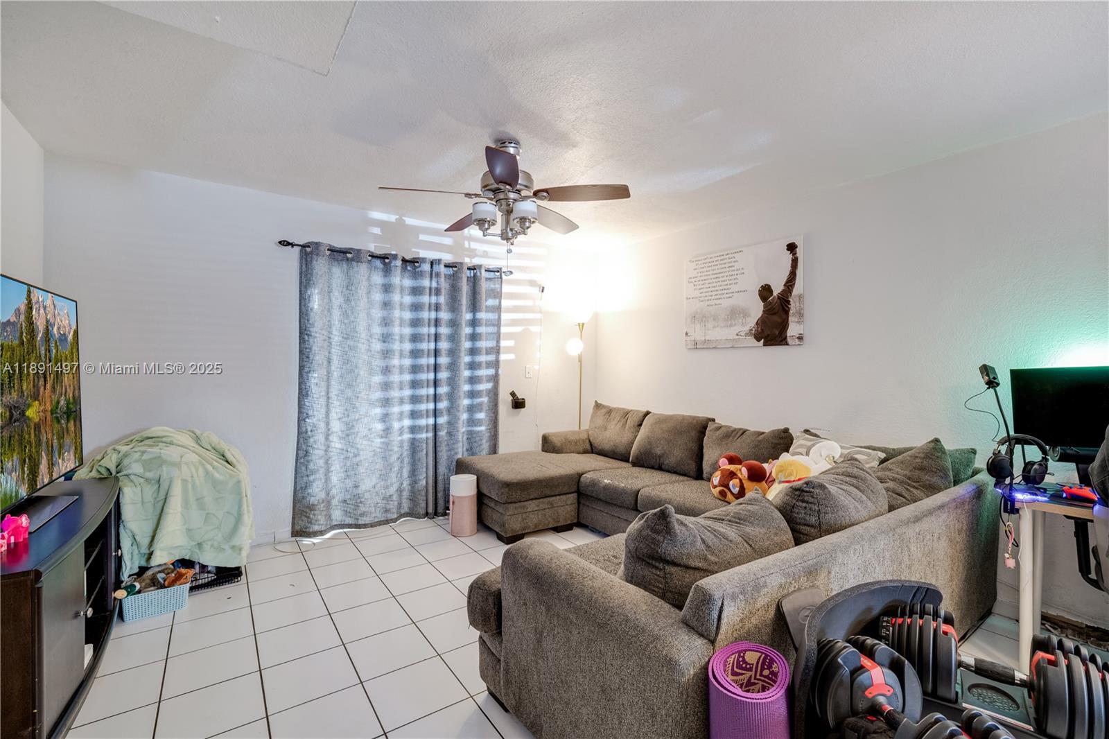 VILLA VERANDA CONDO - Residential
