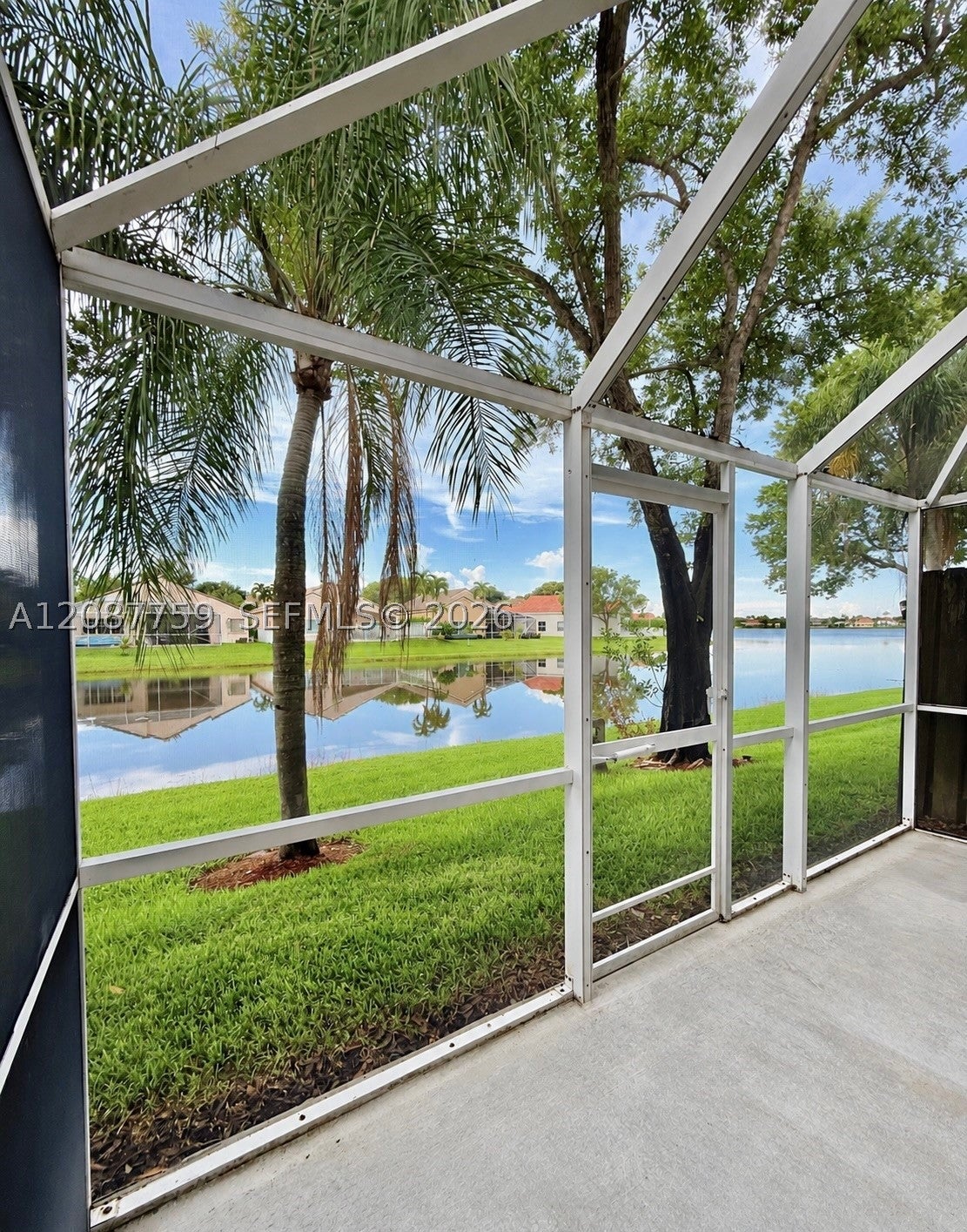 1249 Presidio Dr