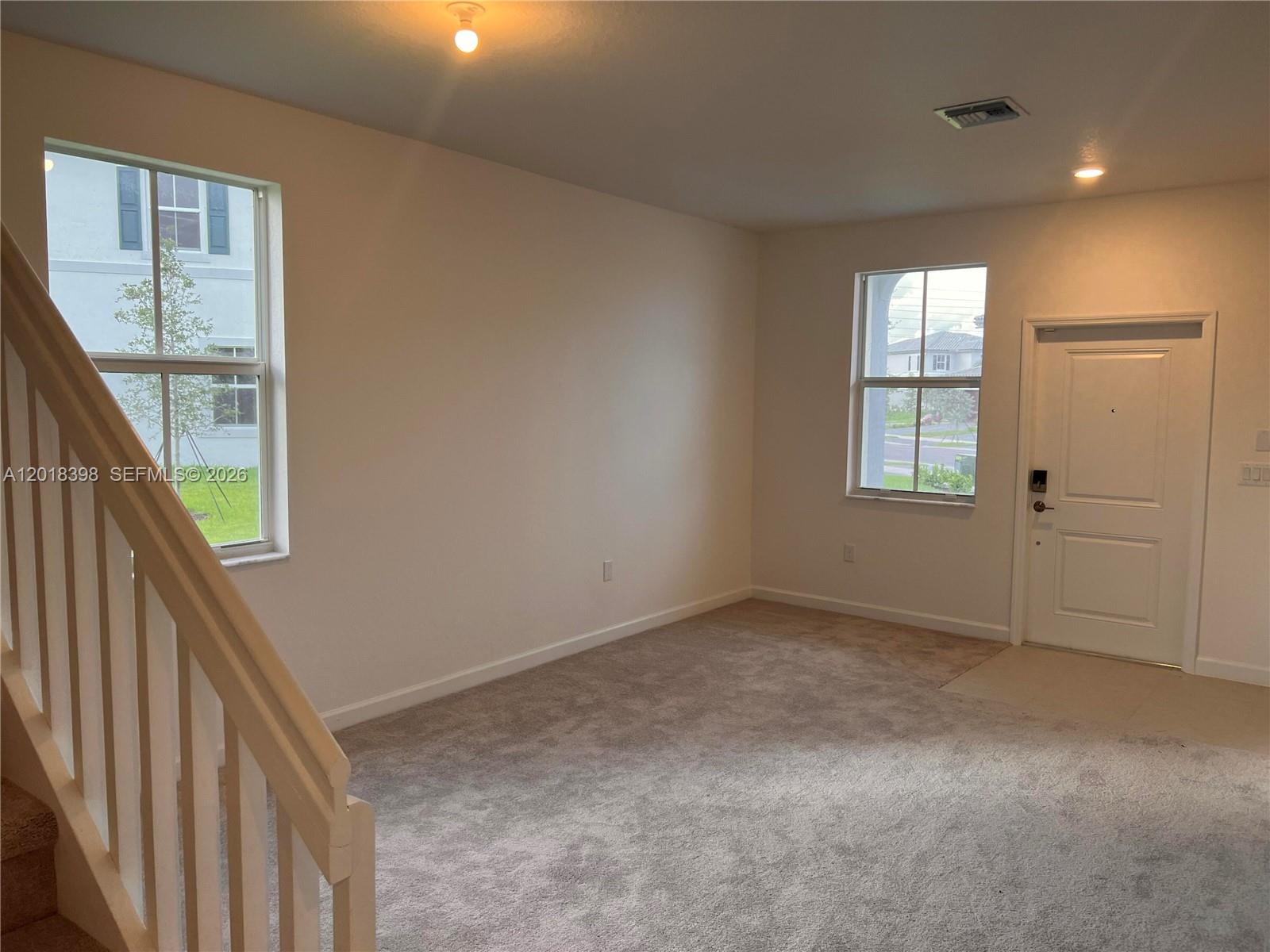 WYNDHAM LAKES PLAZA 163-21 - Residential