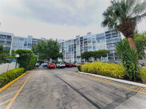 Photo of 800 Parkview Dr #309, Hallandale Beach, FL 33009 (MLS # A12089488)