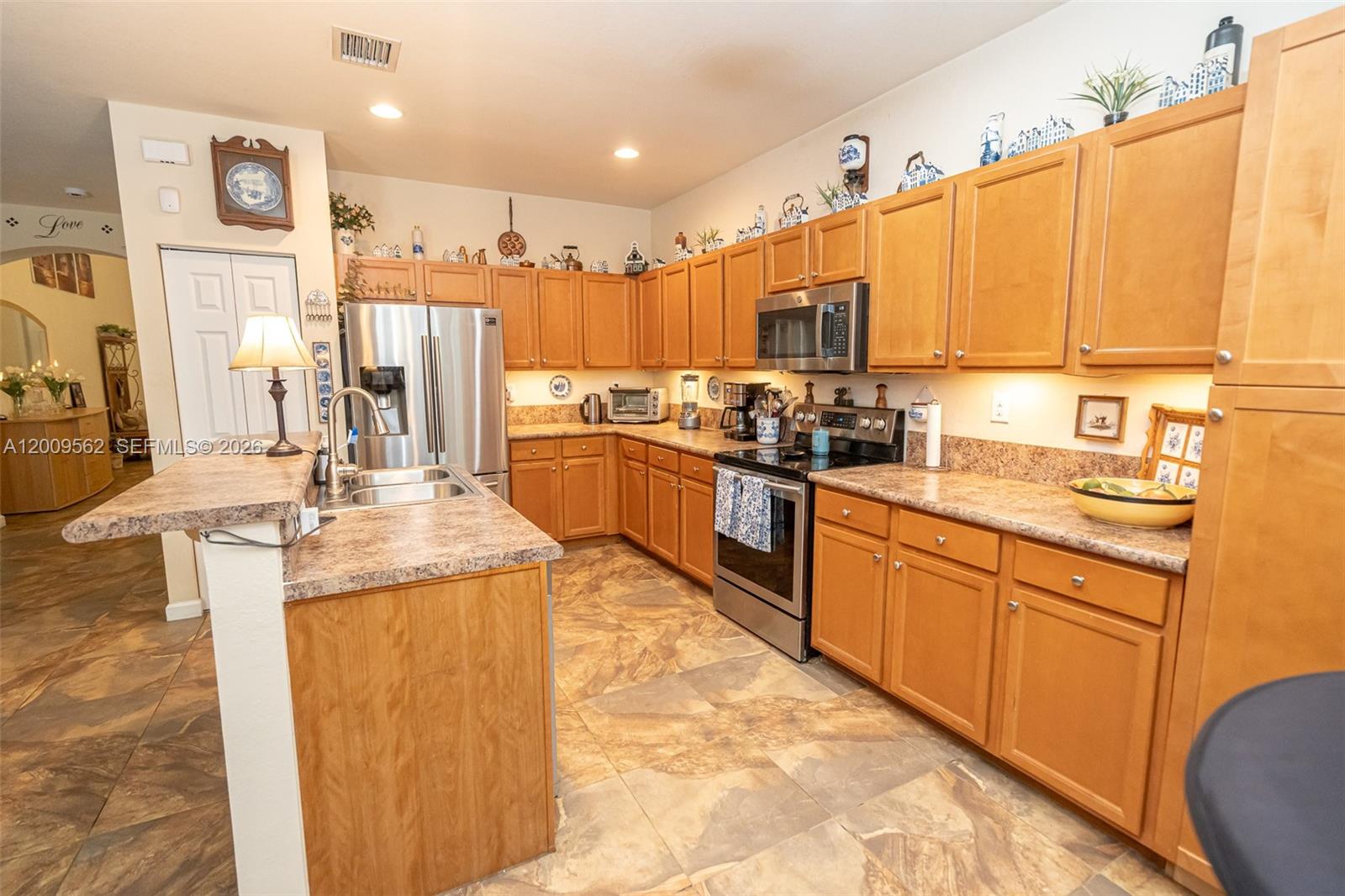 CAPRI AT OASIS - Residential