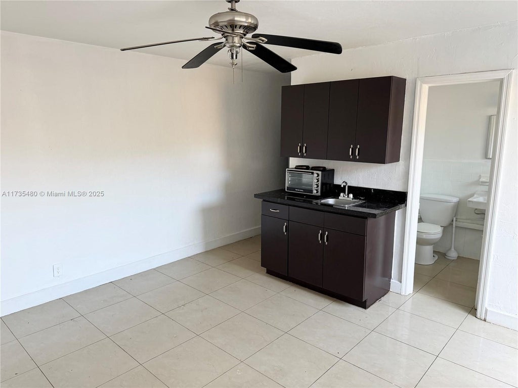 Photo of 2024 NE 26th St #2, Wilton Manors, FL 33305 (MLS # A11735480)