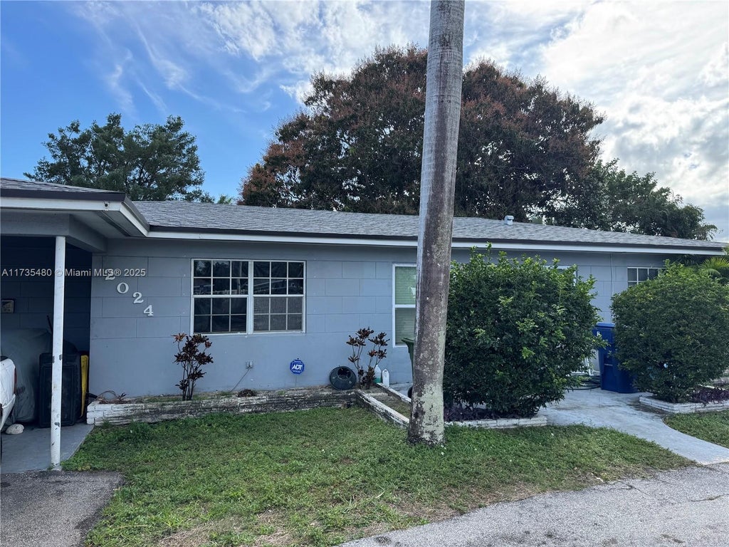 Photo of 2024 NE 26th St #2, Wilton Manors, FL 33305 (MLS # A11735480)