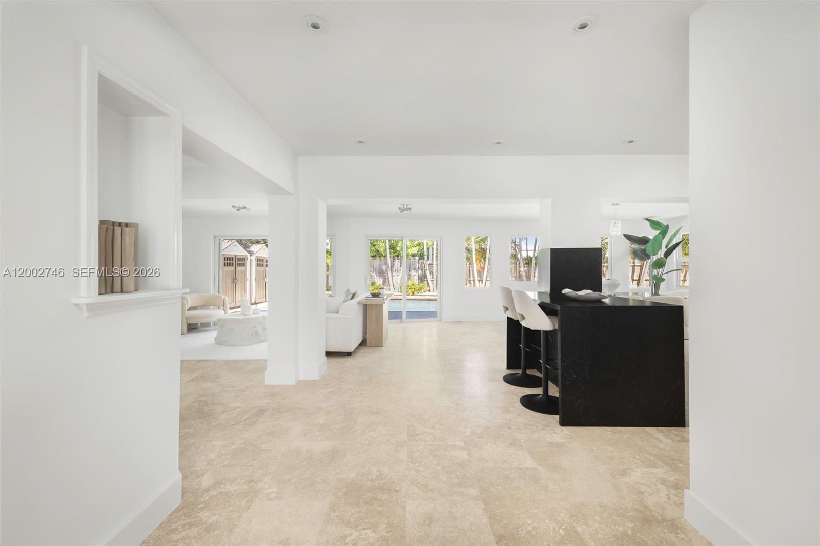 255 Ridgewood Rd