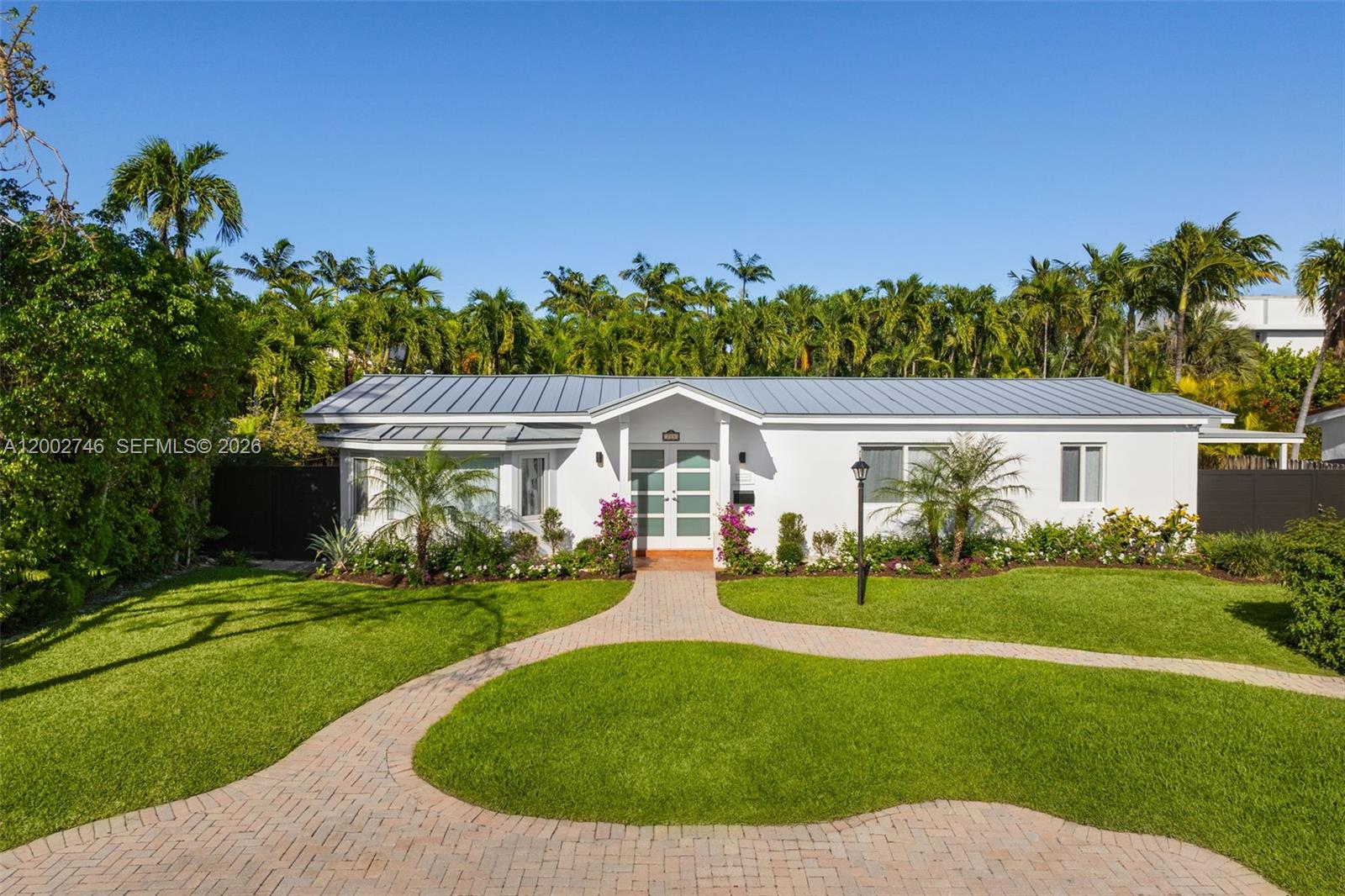 255 Ridgewood Rd